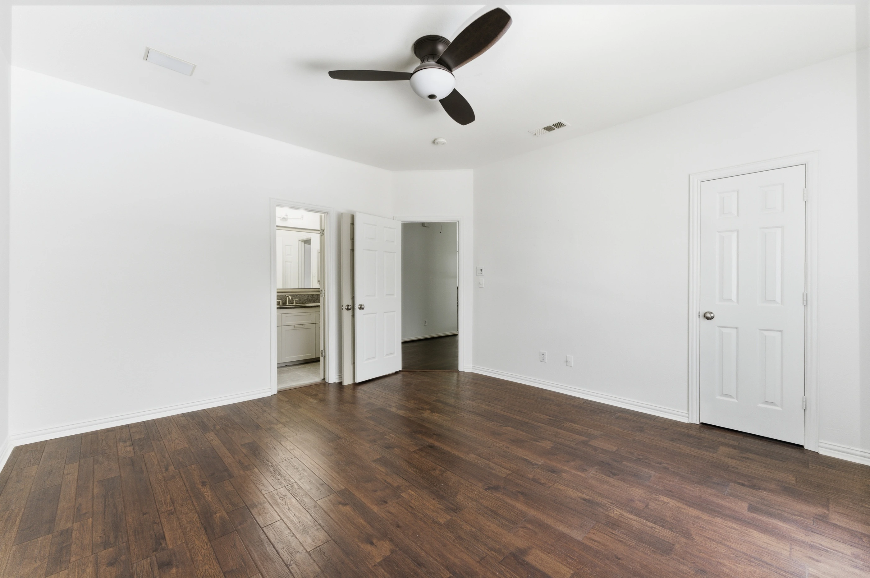 Upstairs bedroom alternate