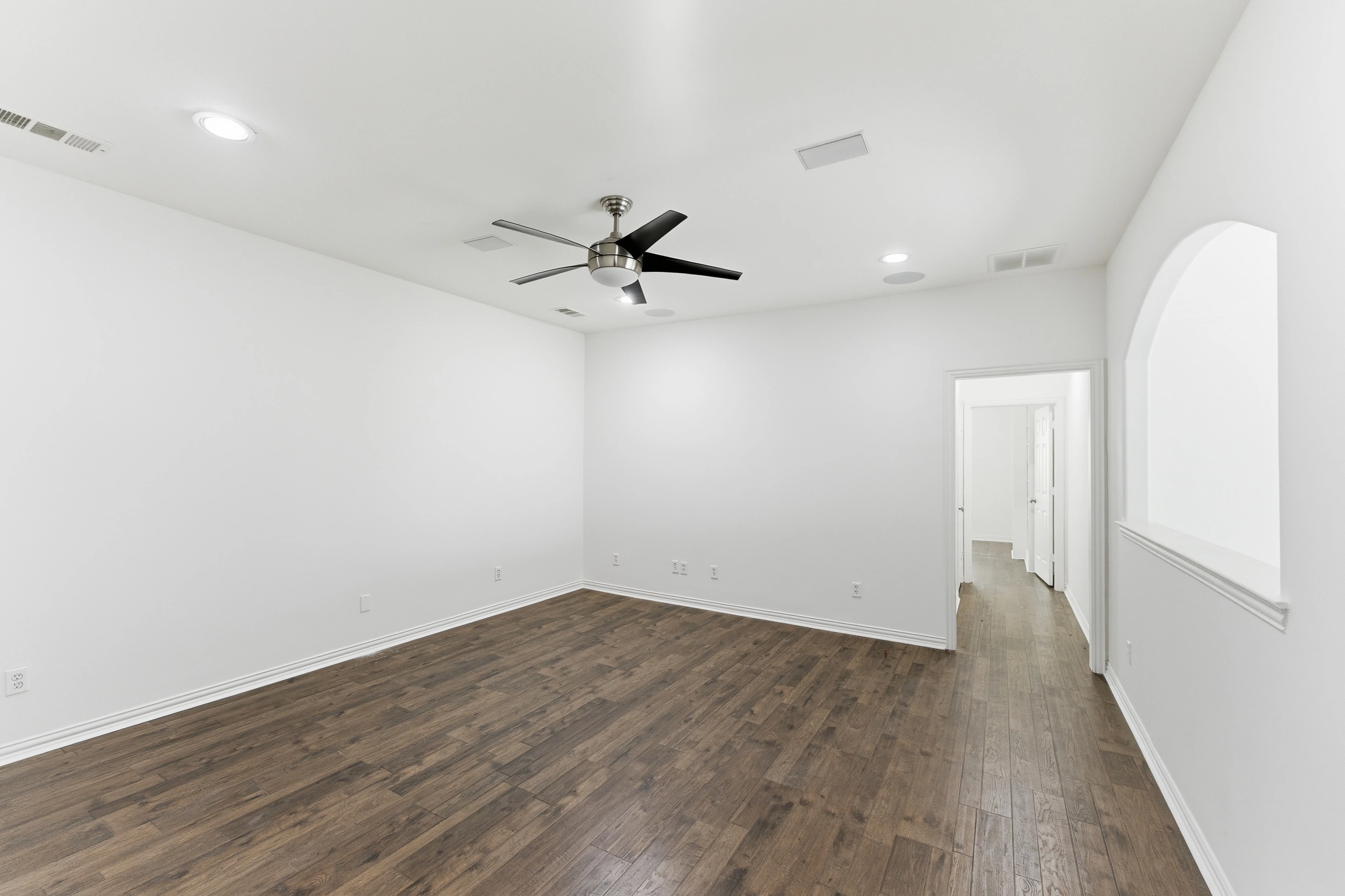Upstairs game room alternate